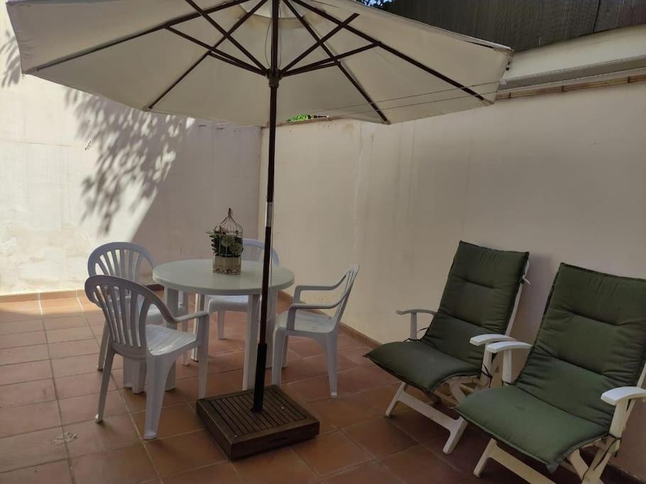 Appartement Cozy Flat With Terrace à Palamós Extérieur photo