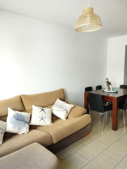 Appartement Cozy Flat With Terrace à Palamós Extérieur photo