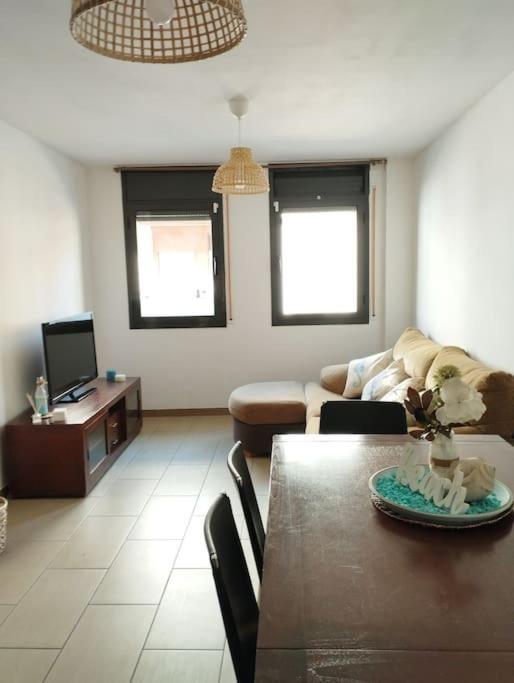 Appartement Cozy Flat With Terrace à Palamós Extérieur photo